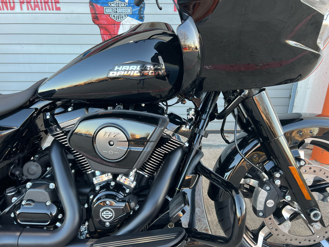 Road Glide®