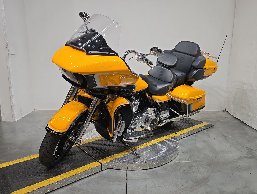 CVO® Road Glide® Limited