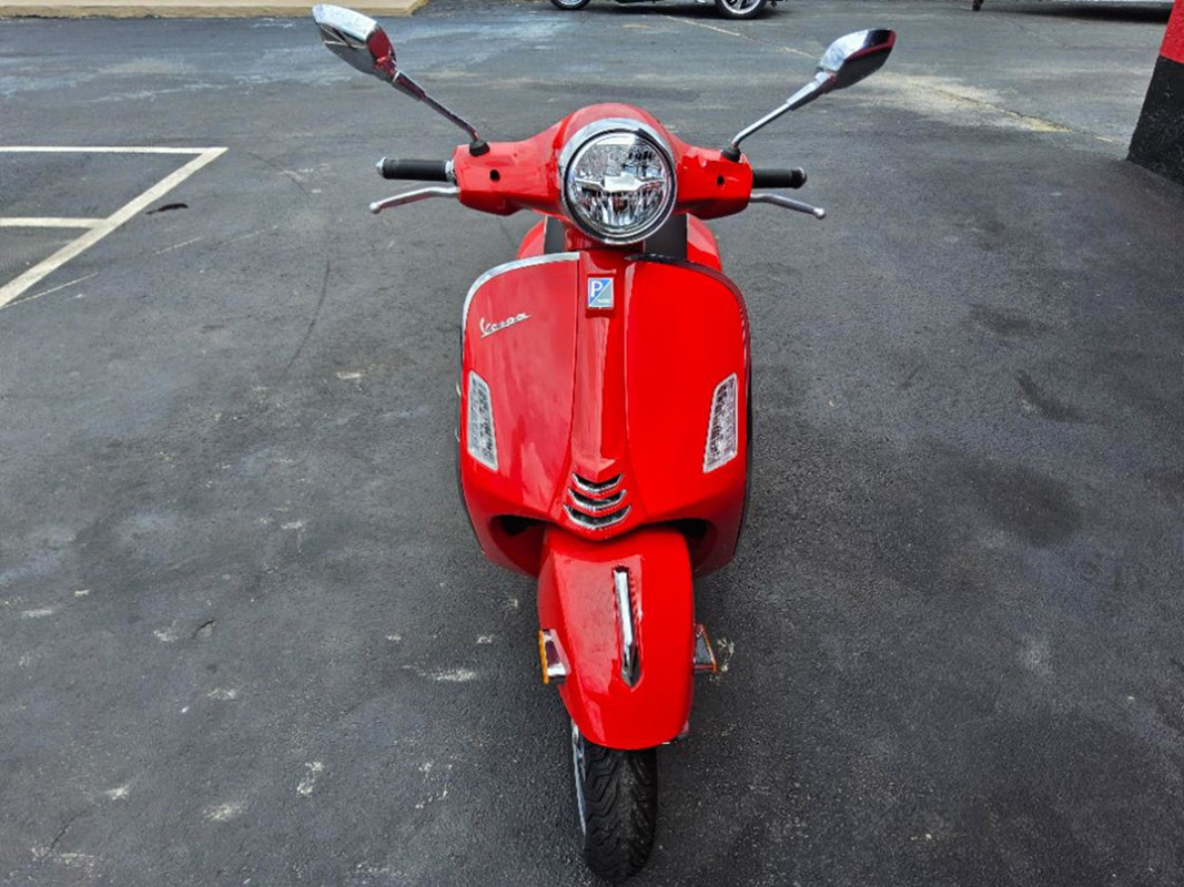GTS 300 Super Sport
