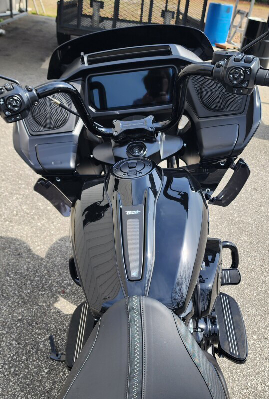 Road Glide®