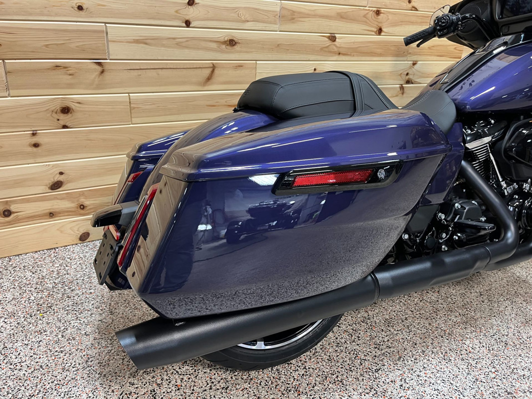 Street Glide®
