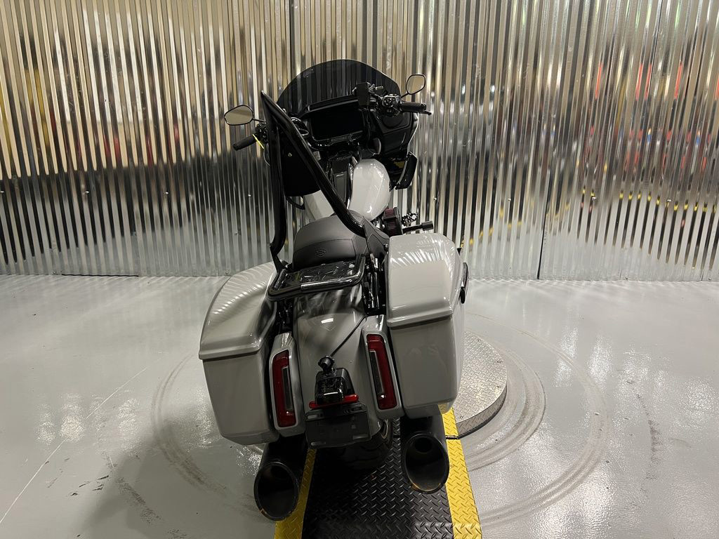 Road Glide®