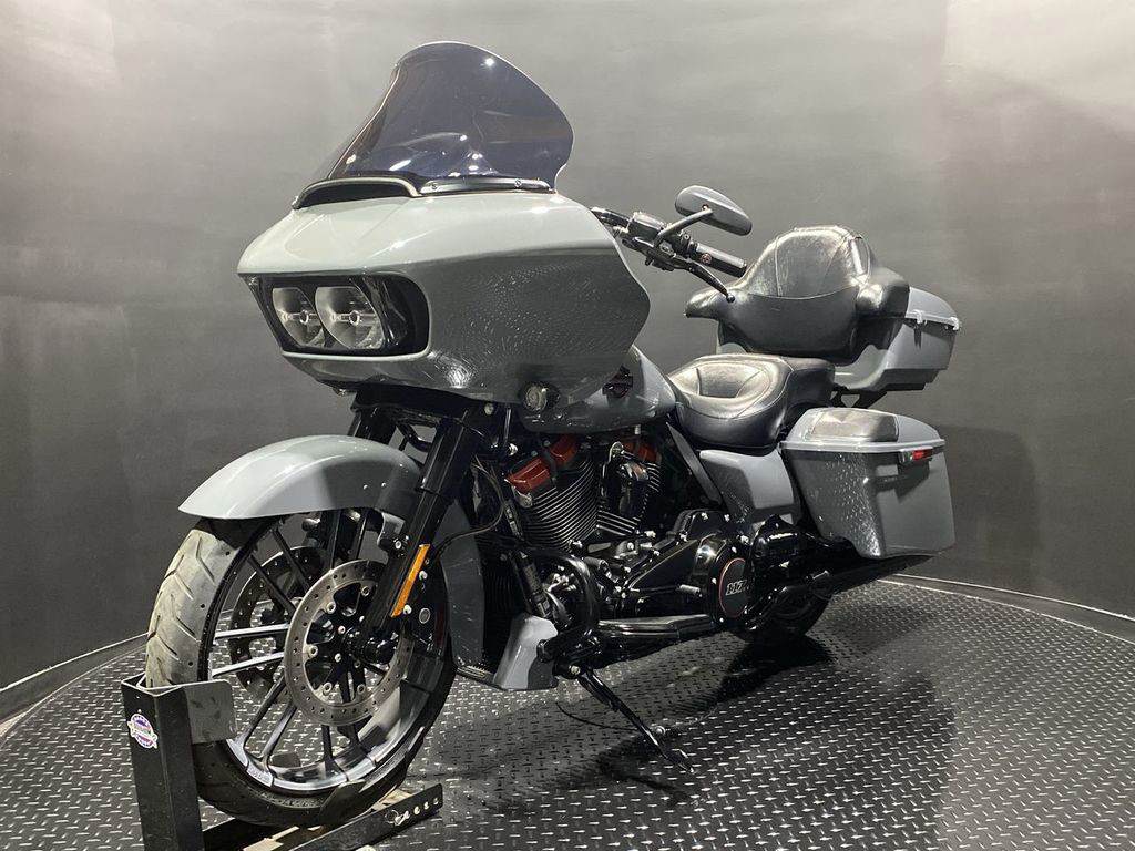 CVO® Road Glide®