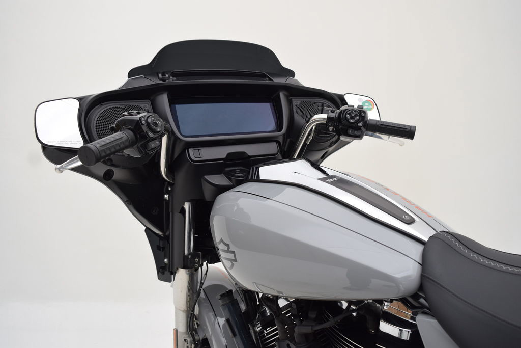 Street Glide®