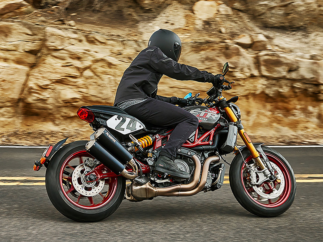 FTR R Carbon