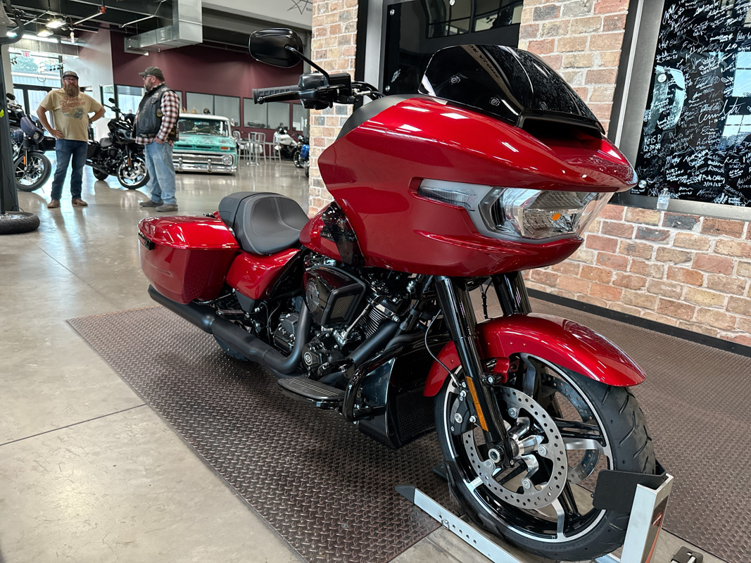 Road Glide®