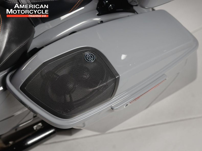 CVO® Road Glide®