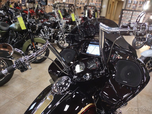 CVO® Road Glide® Limited Anniversary