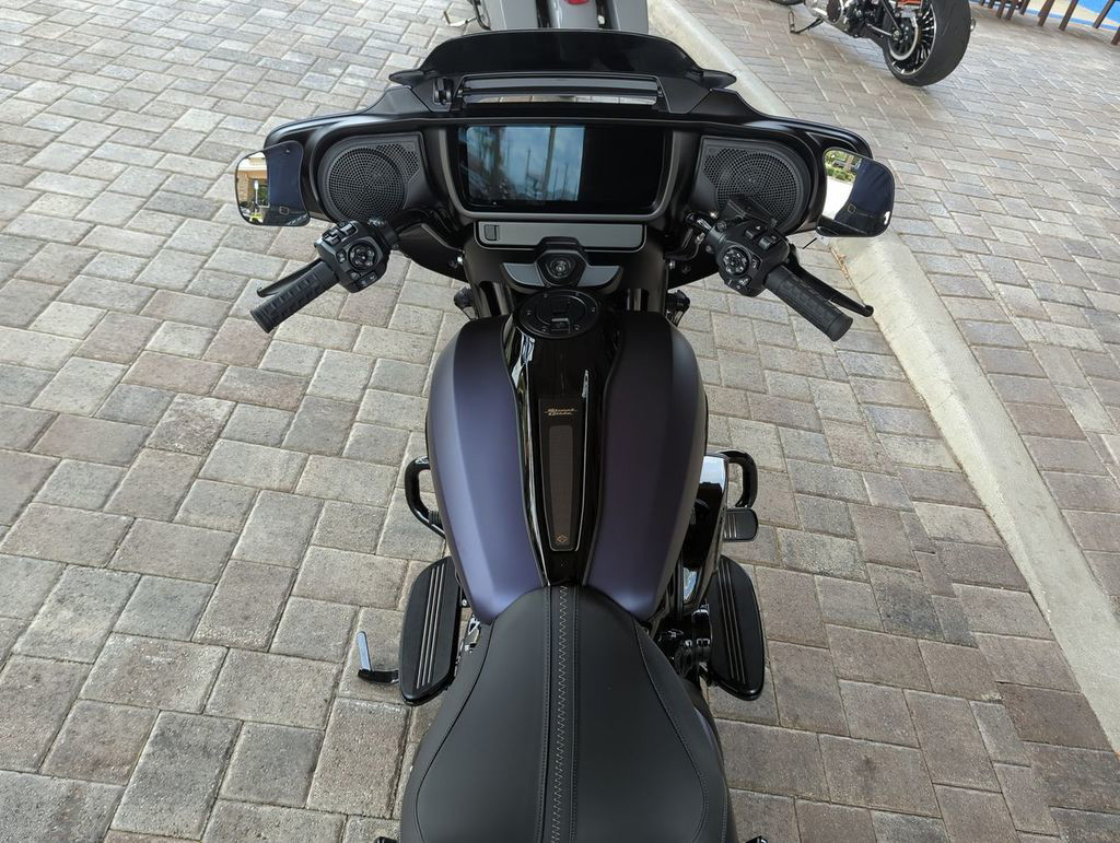 Street Glide®