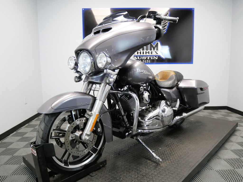 Street Glide® Special