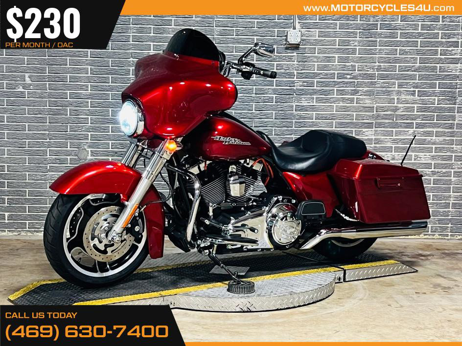 Street Glide®