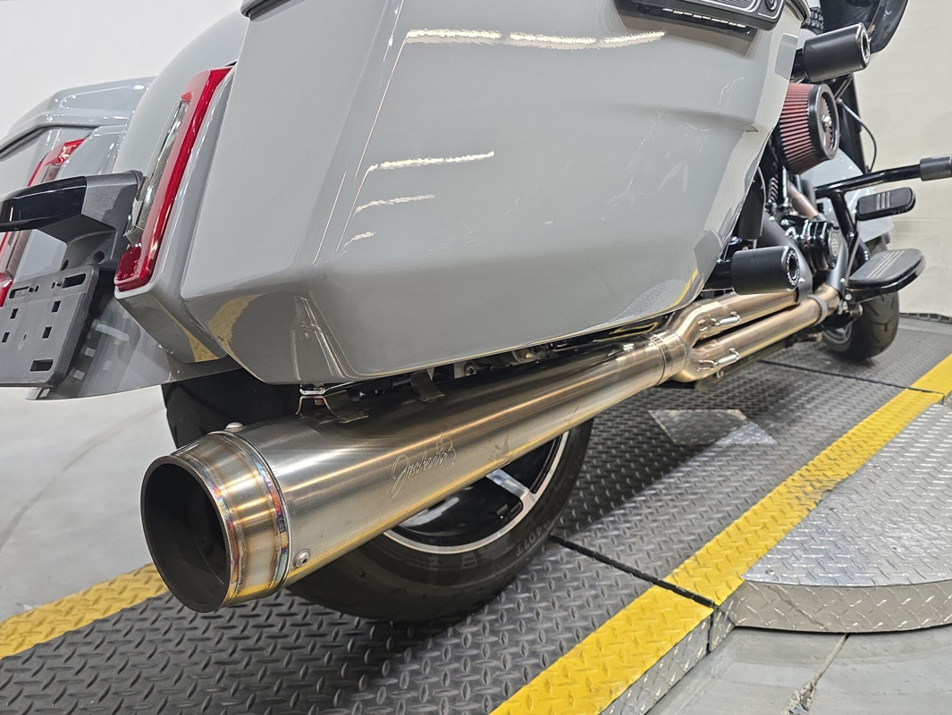 Road Glide®