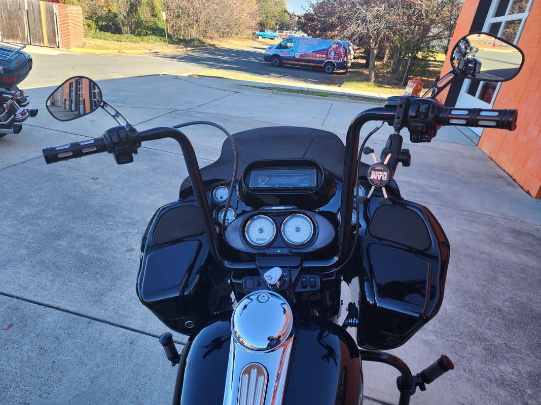 Road Glide® Custom