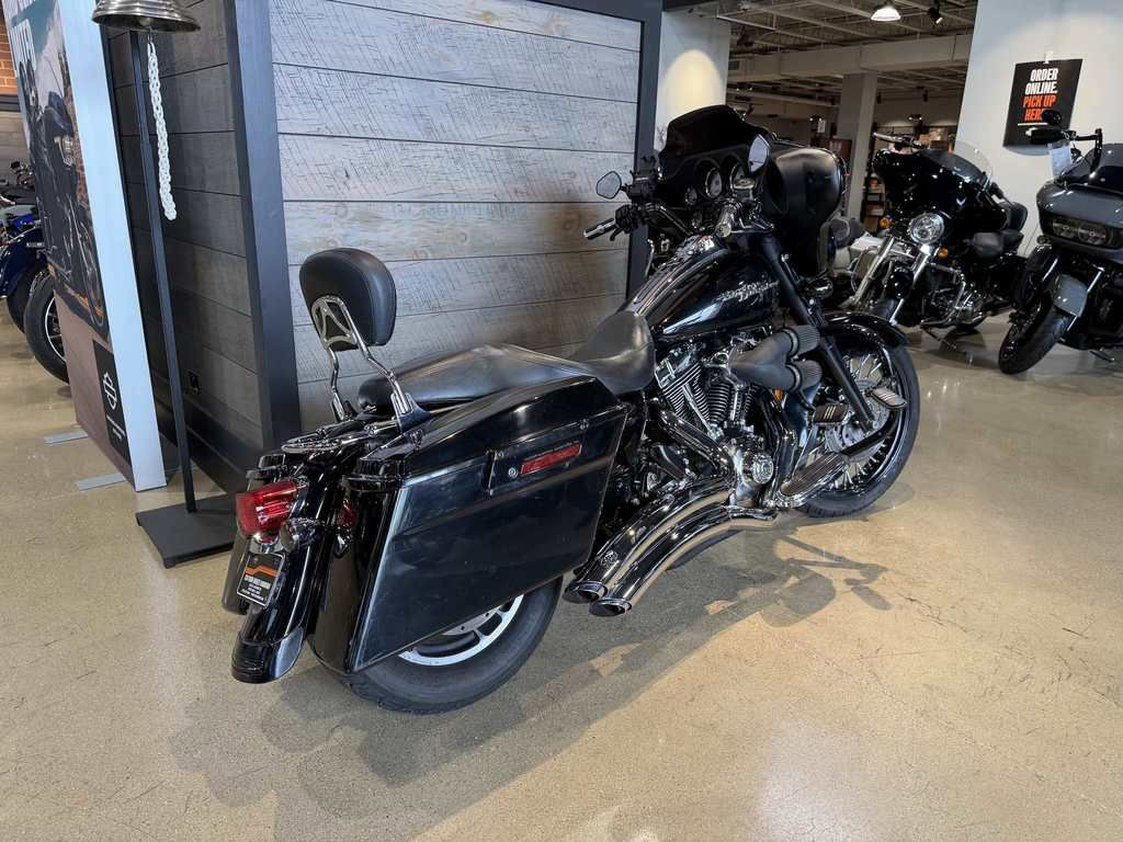 Street Glide®