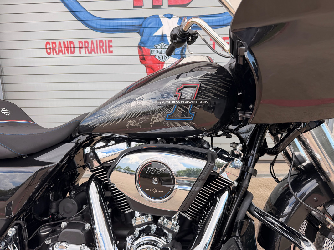 Road Glide®