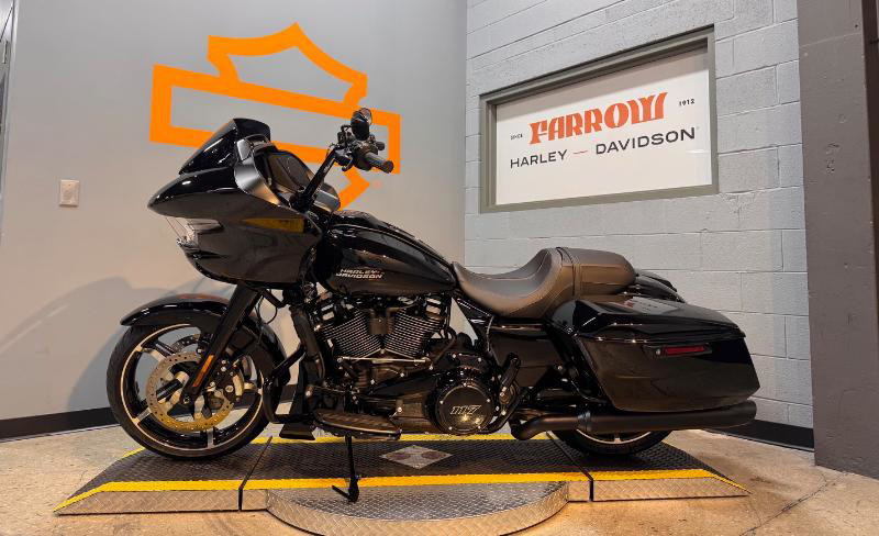 Road Glide®