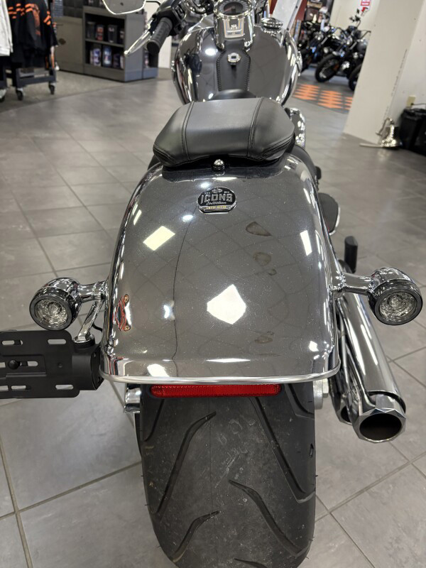 Fat Boy® Gray Ghost