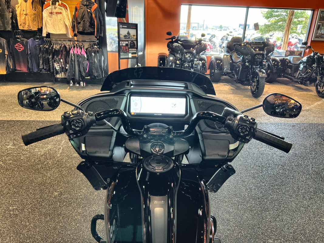 Road Glide®