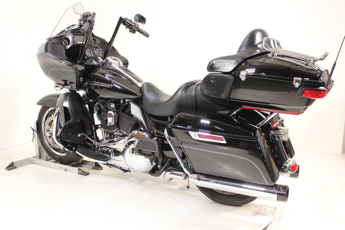 Road Glide® Ultra