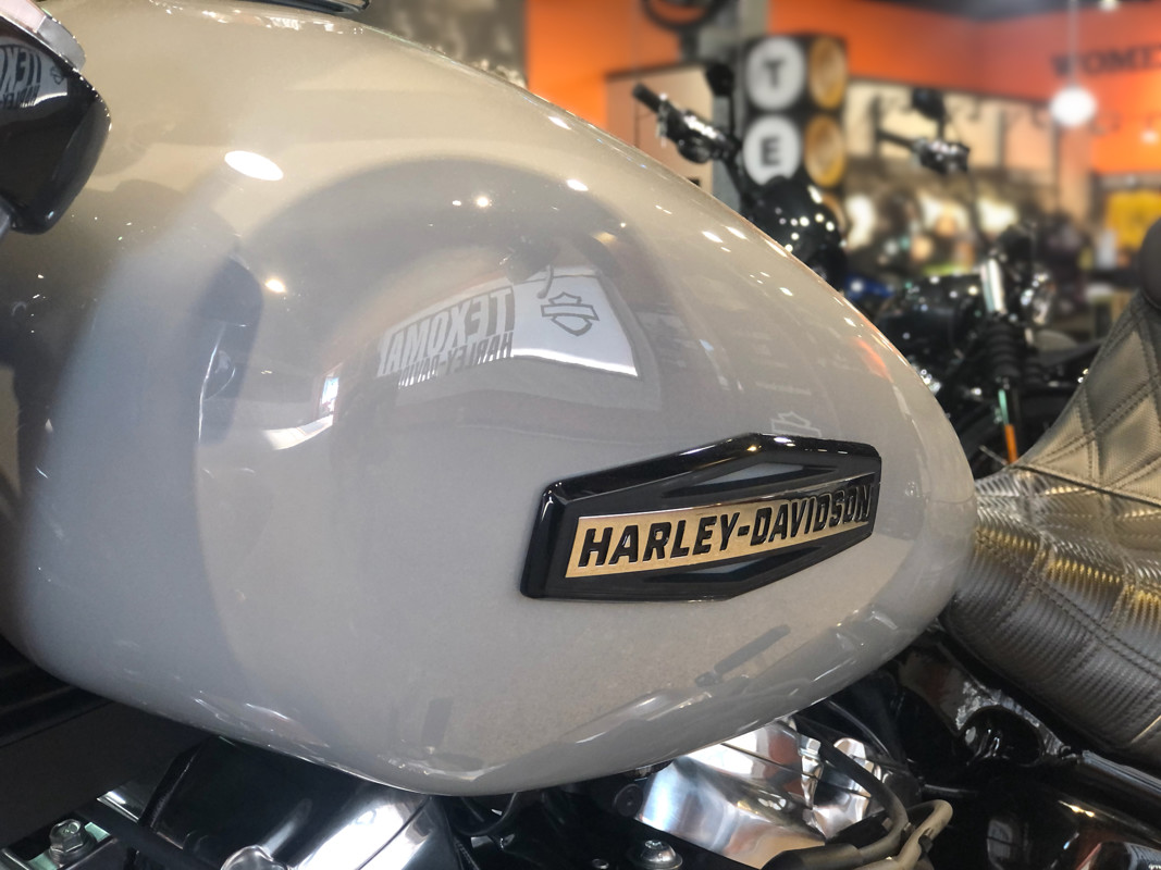 Street Bob®