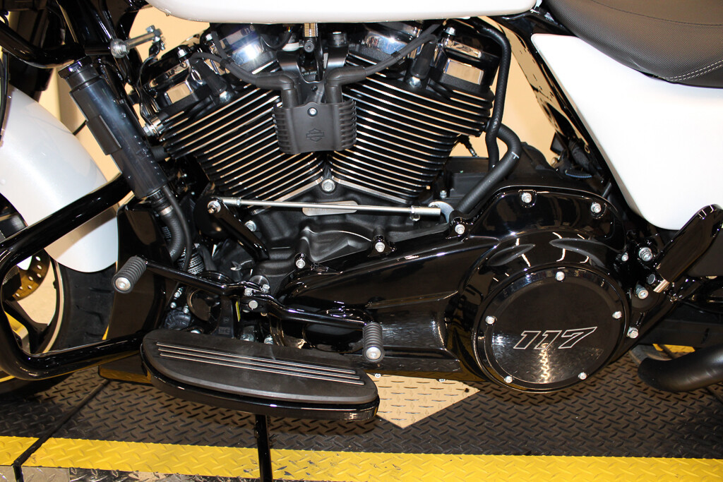 Road Glide®