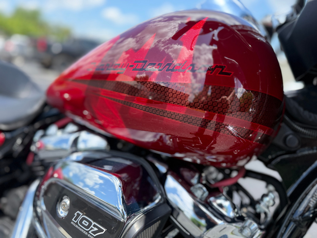 Street Glide®