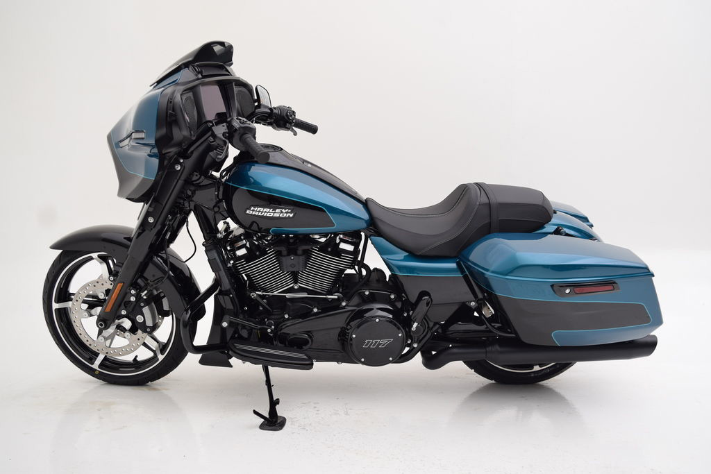 Street Glide®
