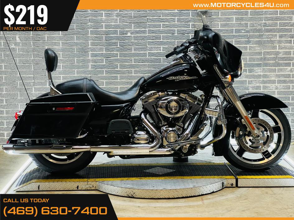 Street Glide®