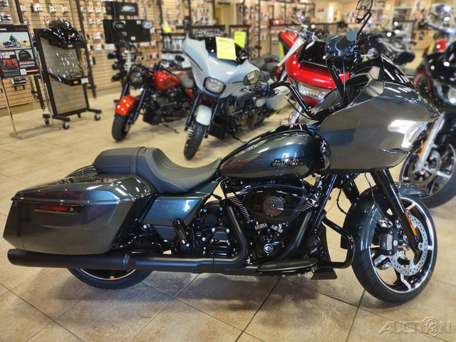 Road Glide®