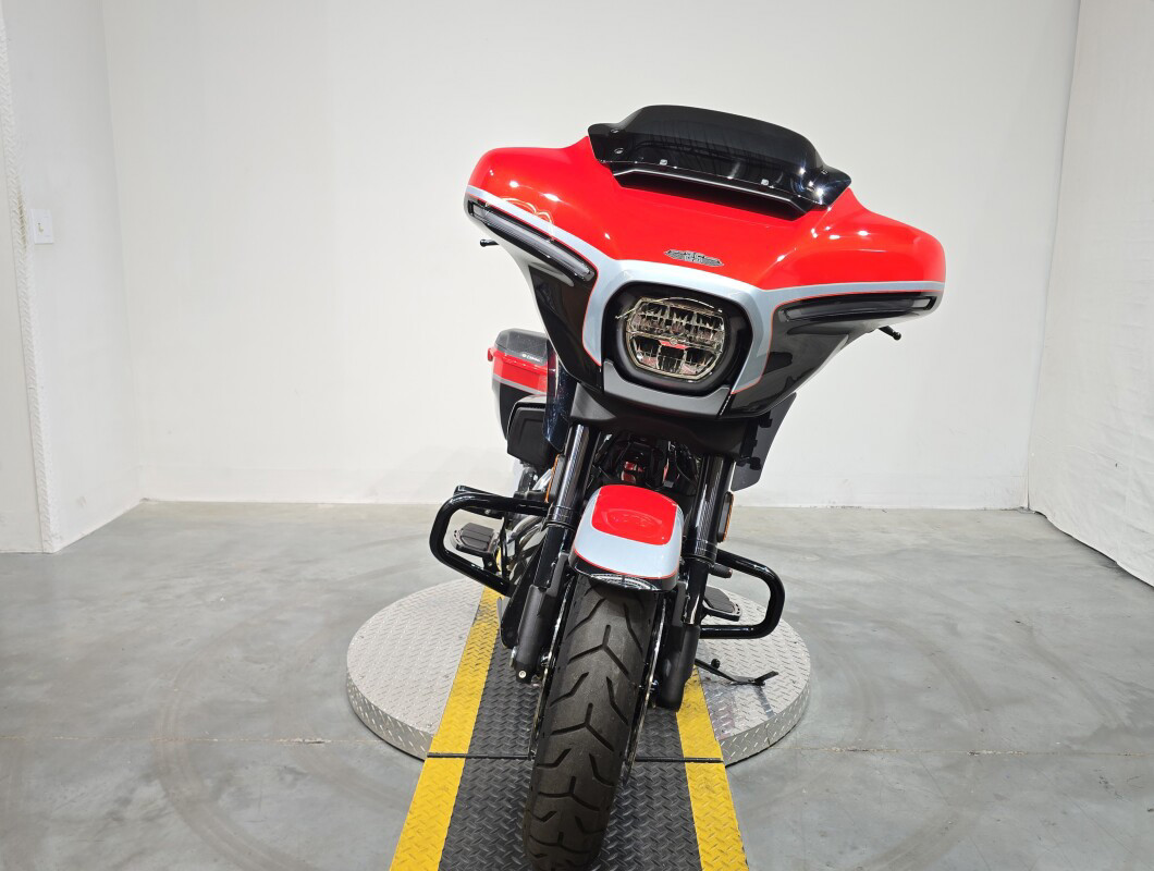 CVO® Street Glide®