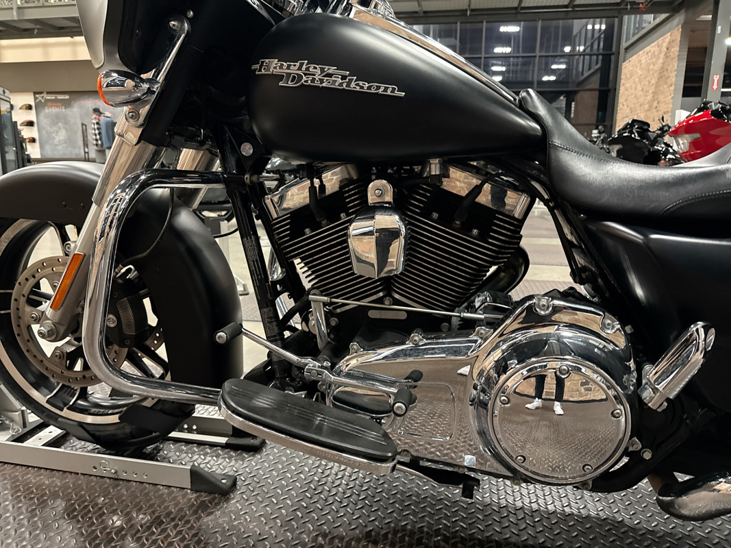 Street Glide®
