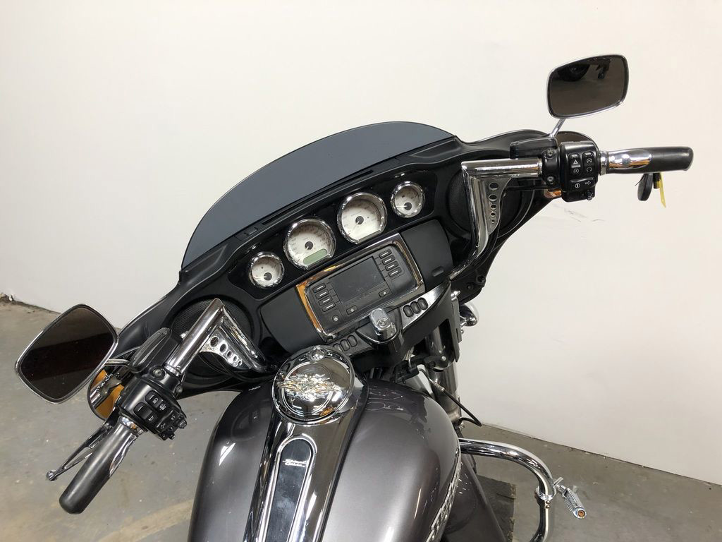 Street Glide®
