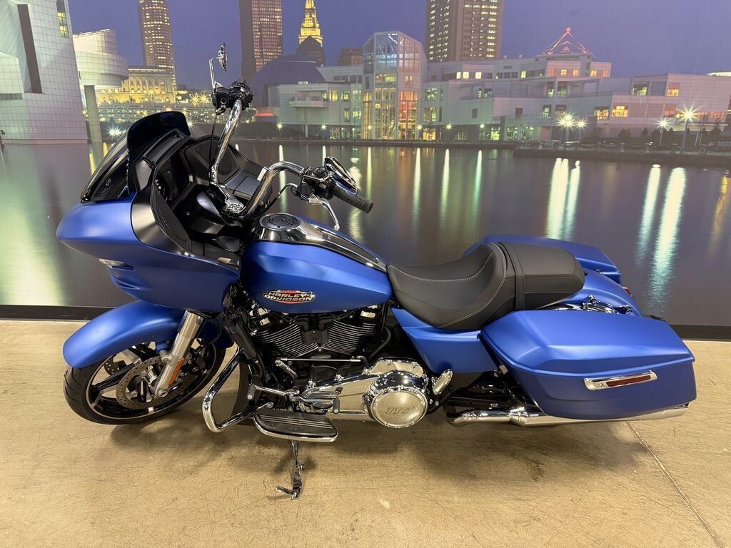Road Glide®