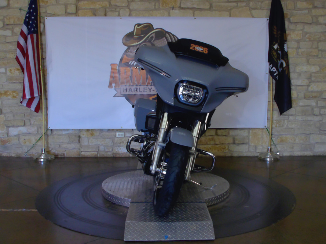 Street Glide®