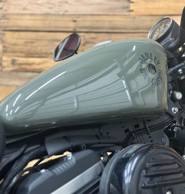 Iron 883®
