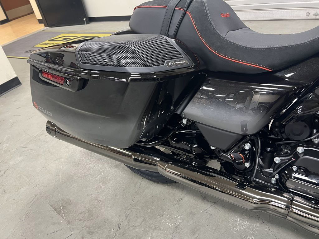 CVO® Street Glide®