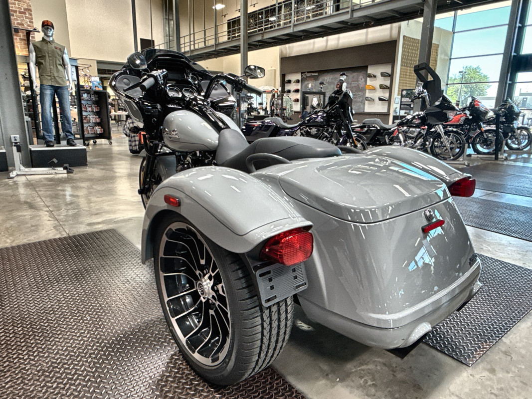 Road Glide® 3