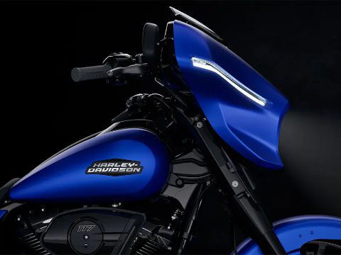 Street Glide®