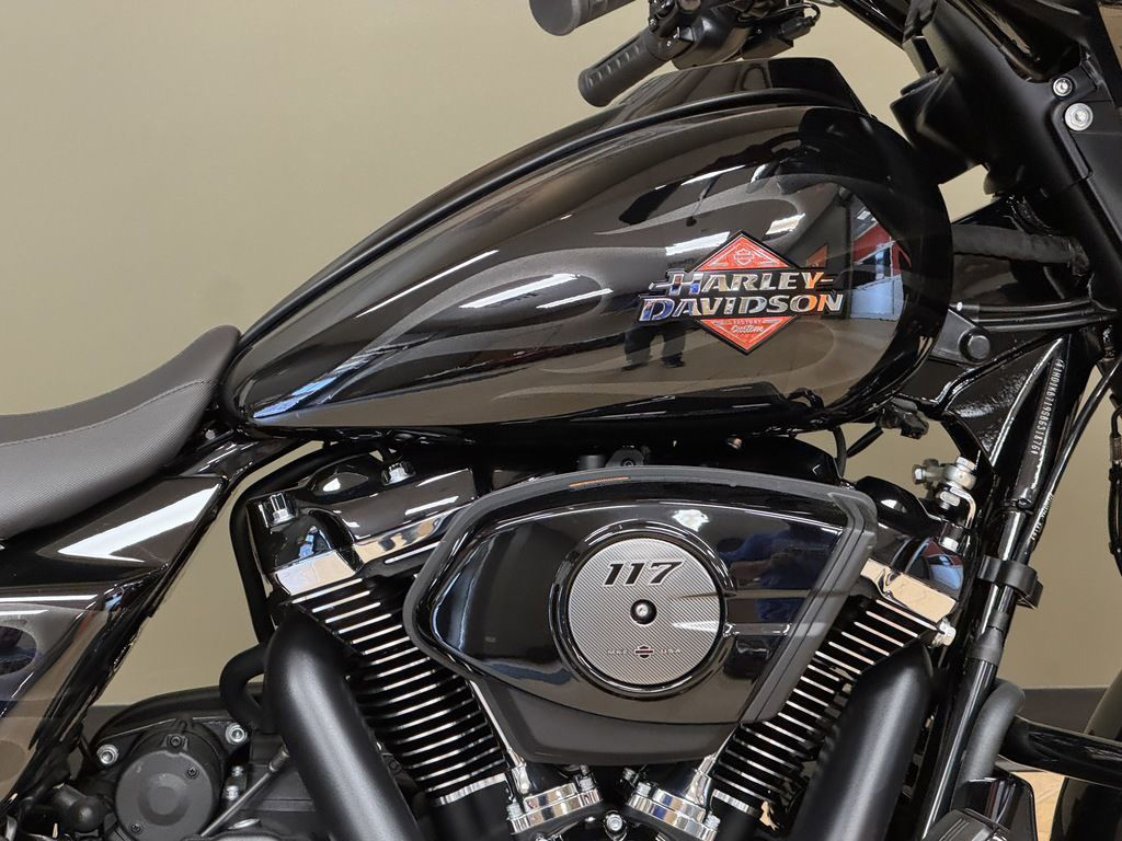 Street Glide®