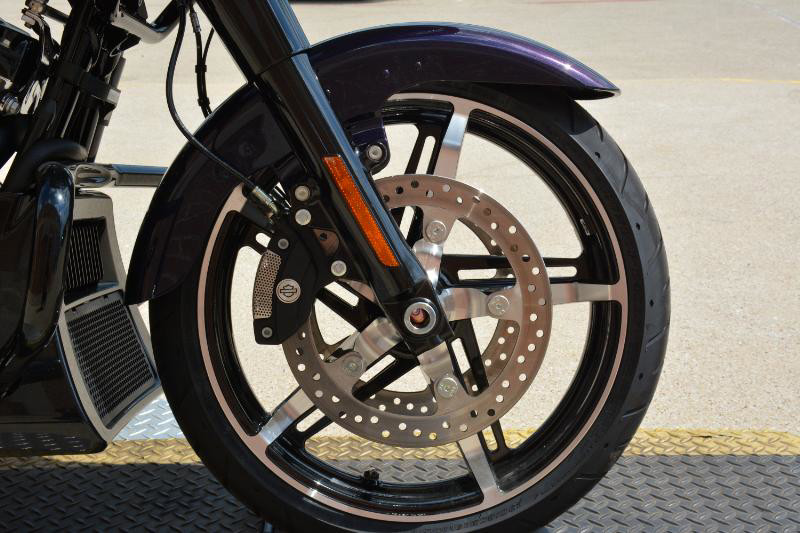 Road Glide®