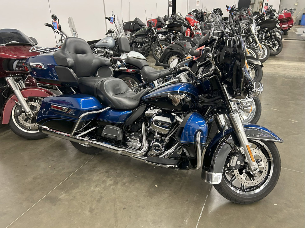 Electra Glide® Ultra® Limited 115th Anniversary