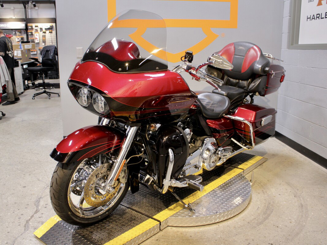 CVO™ Road Glide® Ultra