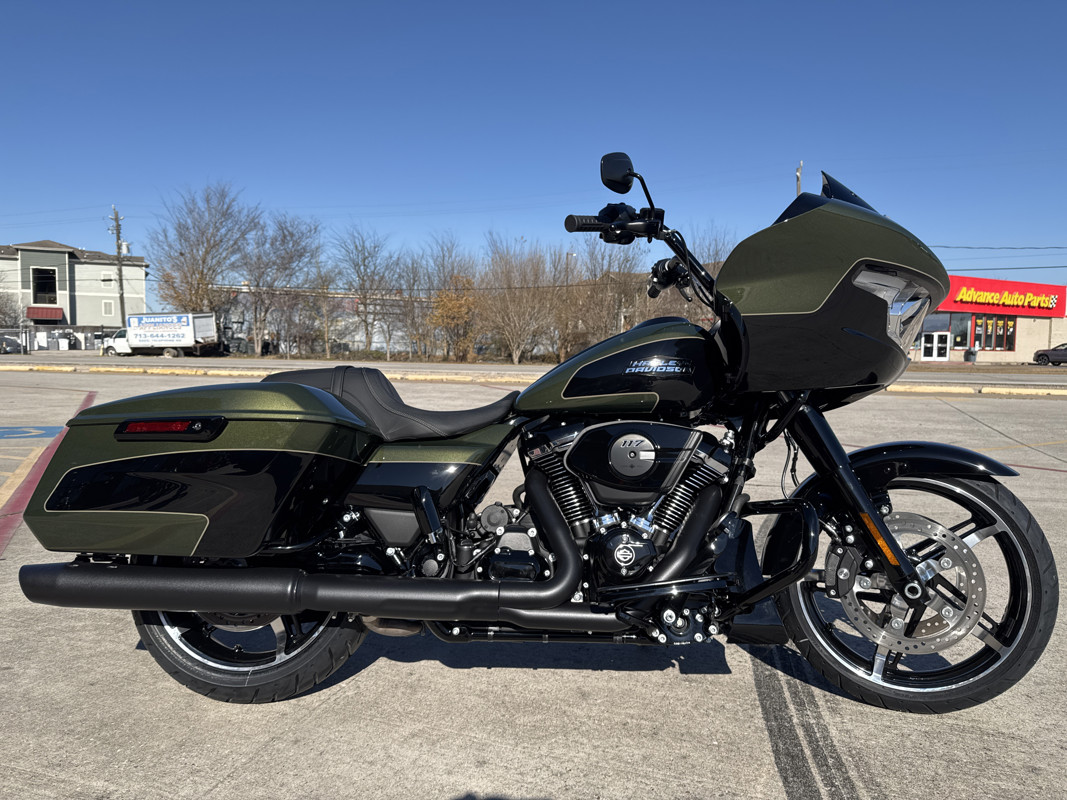 Road Glide®