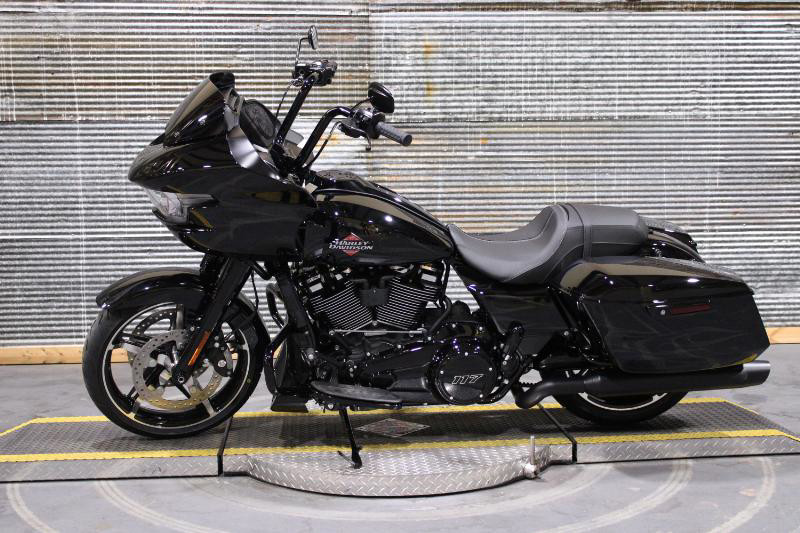 Road Glide®