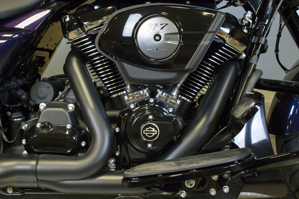 Street Glide®