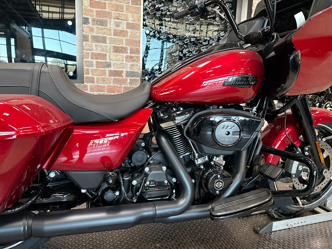 Road Glide®