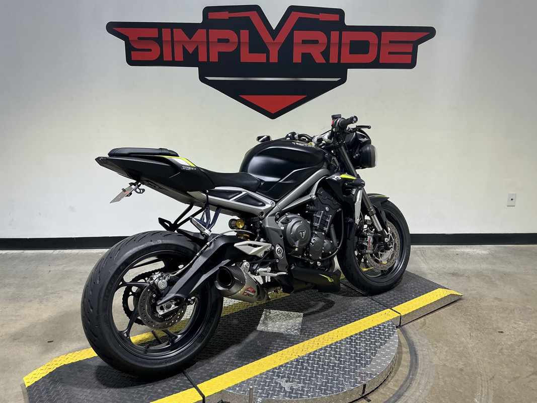 Street Triple RS