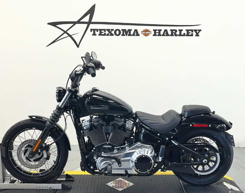 Street Bob®