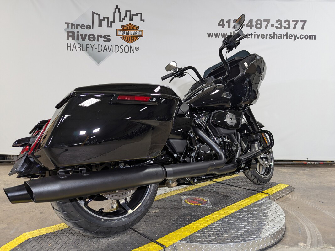 Road Glide®