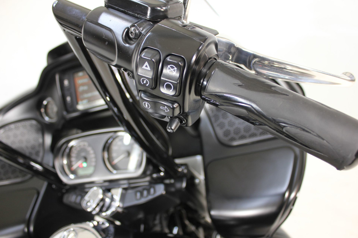 Road Glide® Ultra